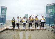 Tanam Mangrove di Kalbar, Kapolri: Jaga Lingkungan untuk Masa Depan Anak-Cucu Kita