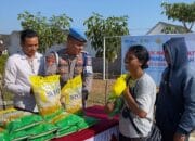Sambut HUT ke-80 RI, Polsek Sumbawa Gelar Gerakan Pangan Murah
