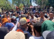 Kapolres Dompu Temui masa Aksi Unjuk Rasa Aliansi Mencari Keadilan Terkait Kasus Penganiayaan