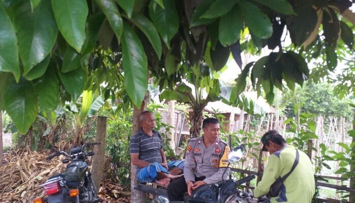 Polsek Kuripan Gencarkan Edukasi Pemanfaatan Lahan di Dusun Tegal, Lombok Barat