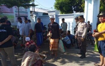 Silaturahmi Polres Lombok Barat di Pasar Segenter Warga Diajak Aktif Jaga Keamanan