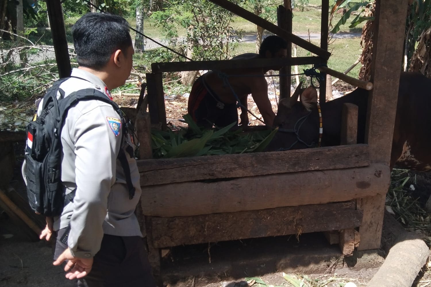 Warga Dusun Melase Antusias Sambut Program Pertanian Pekarangan yang Digagas Polsek Batulayar