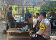 Bhabinkamtibmas Kelurahan Telaga Bertong Sambang Warga, Beri Imbauan Kamtibmas dan Sosialisasi TPPO