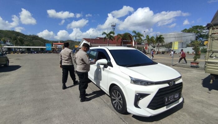 Polsek Lembar Perketat Pemeriksaan di Pelabuhan, Antisipasi Barang Ilegal dari Bali