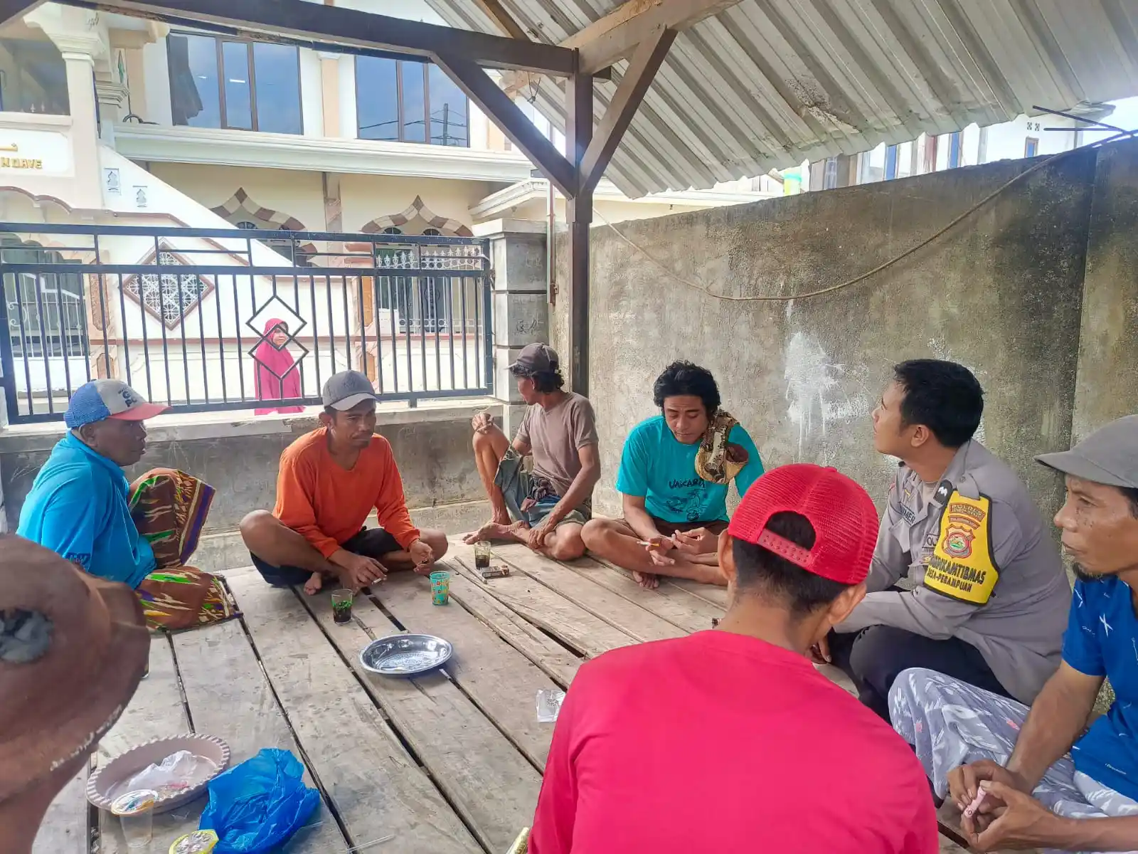 Bhabinkamtibmas Labuapi Buktikan Kehadiran Polri: Jaga Kamtibmas, Dorong Ketahanan Pangan Warga Kerepet