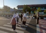 Wujudkan Tertib Berlalu Lintas, Polsek Tanjung Gelar Giat Rawan Pagi di Depan SMPN 1 Tanjung