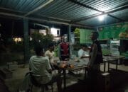 Polsek Sekongkang Gelar Patroli Dialogis, Kedepankan Komunikasi Humanis Jaga Kamtibmas Bersama Warga