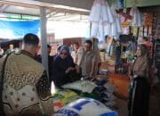 Tim Satgas Pangan Dampingi Direktur Penganekaragaman Konsumsi Pangan Cek Harga Beras di Kabupaten Sumbawa Barat