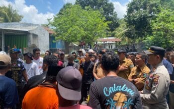 AKSI DAMAI MASYARAKAT DESA CALABAI BERLANGSUNG AMAN DAN TERTIB, POLSEK PEKAT LAKUKAN PENGAMANAN MAKSIMAL