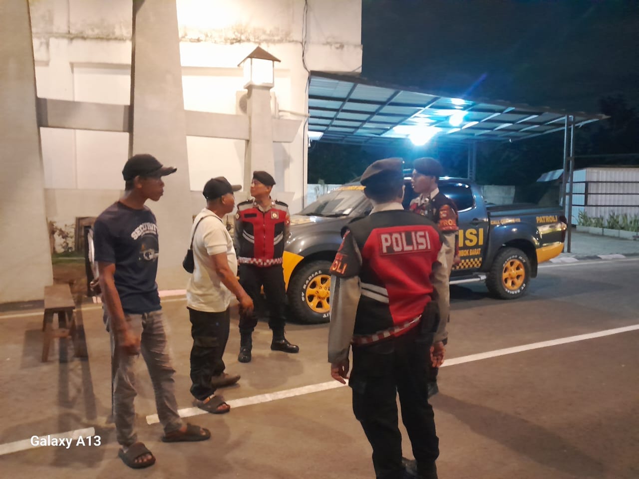 Kunci Keamanan Lingkungan: Patroli Samapta Lobar dan Sosialisasi KEMOS