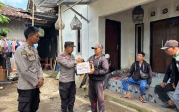 Polres Lombok Barat Peduli Pekerja Keras Lewat Program Nutrisi Mantap