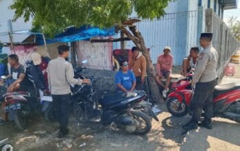 Jumat Curhat, Polsek Kawasan Pelabuhan Laut Bima Dengarkan Keluhan Masyarakat Pelabuhan