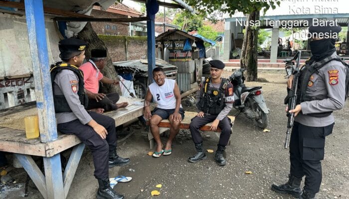 ‎Sat Samapta Polres Bima Kota Gelar Patroli Dialogis, Ajak Masyarakat Bersama Jaga Kamtibmas