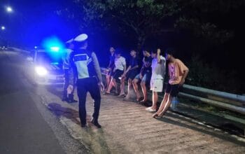 Polres Lombok Barat Bubarkan Kerumunan, Jaga Ketenangan di Bypass BIL 2