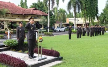 Upacara Hari Ibu ke-97 di Mako Polres Lombok Barat
