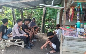 BHABINKAMTIBMAS AIPDA YUNUS AJAK PEMUDA DESA UNGGA HINDARI PERBUATAN KRIMINAL