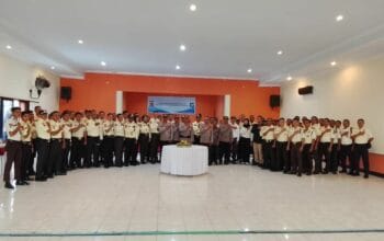 HUT Satpam ke-45, Polres Sumbawa Ajak Personel Satpam Tingkatkan Kompetensi Pengamanan Swakarsa.