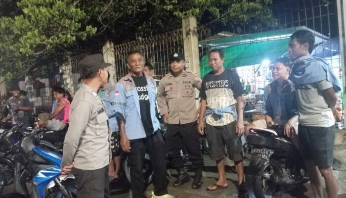 Polsek Kawasan Pelabuhan Laut Bima Laksanakan Patroli Rutin Di Area Pelabuhan