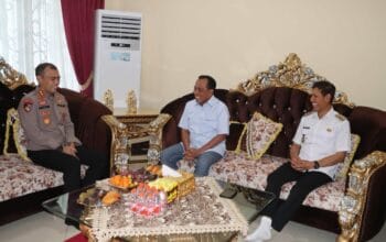Bangun Komunikasi Keamanan Daerah, Kapolres Bima AKBP M.Anton Bhayangkara Gaisar S.I.K.,MH, Silaturrahmi Dengan Bupati dan Wakil Bupati Bima
