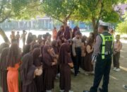 Sosialisasi Keselamatan Berkendara Sejak Usia Dini, Satlantas Polres Bima Kabupaten Sambangi SDN 01 Panda