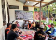 KELOMPOK TANI PUSUK PUJATA SEMBALUN BERSAMA SEJUMLAH KELOMPOK TANI LAINNYA MENYATAKAN KOMITMENNYA UNTUK MENDUKUNG SERTA MENYUKSESKAN PROGRAM PEMERINTAH DI SEKTOR HORTIKULTURA, KHUSUSNYA PROGRAM BANTUAN BENIH BAWANG PUTIH DARI APBN 2026.