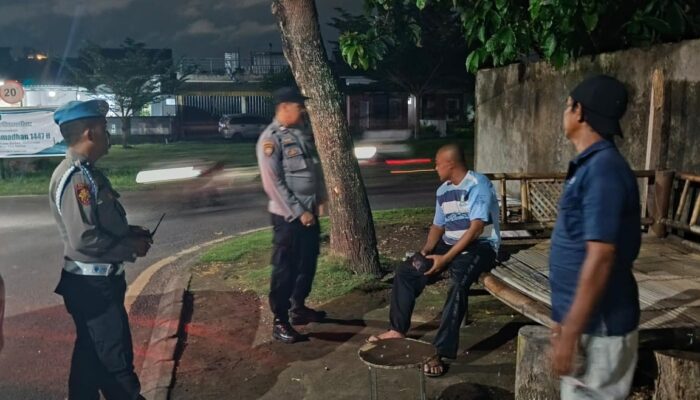 Waspada Jam Rawan, Polsek Labuapi Intensifkan Patroli Dialogis ke Pemukiman Padat Penduduk