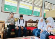 Bhabinkamtibmas Kelurahan  Sambangi SMPN 1 Woja, Berikan Edukasi Kamtibmas dan Pencegahan Kenakalan Remaja