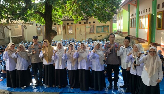 Polisi Bersama TPPK SDN 4 Pancor Berikan Edukasi Bahaya Freestyle dan Bullying kepada Siswa