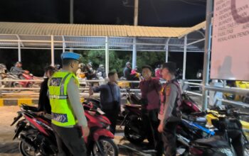 Polsek Kawasan Pelabuhan Laut Tano Intensifkan Patroli Dialogis, Imbau Pengguna Jasa Waspada Cuaca dan Keamanan
