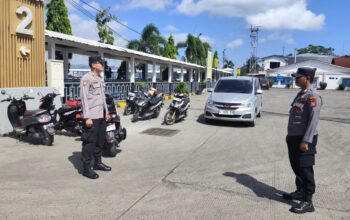 Antisipasi Lonjakan Penumpang ke Bali, Polisi Jaga Ketat Proses Pemuatan Kapal di Pelabuhan Lembar