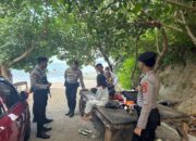 POLRES DOMPU GELAR PATROLI DAN PENGAMANAN DI KAWASAN WISATA PANTAI WADU JAO