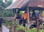 BHABINKAMTIBMAS DESA MANGGENAE JALIN SILATURAHMI DENGAN WARGA, AJAK PETANI TINGKATKAN HASIL PERTANIAN