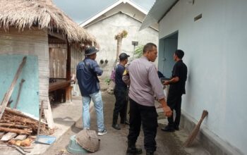 Sinergi Kamtibmas, Bhabinkamtibmas Desa Kuranji Dorong Warga Manfaatkan Lahan Pekarangan untuk Ketahanan Pangan