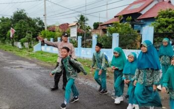 Polsek Utan Gelar Strong Point Pagi, Wujudkan Kelancaran Lalu Lintas di Kawasan Sekolah