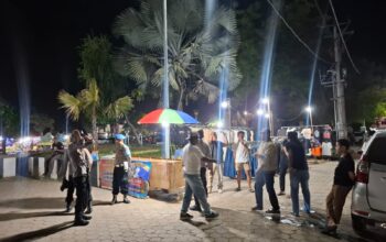 Patroli Strong Point Rinjani Presisi, Polsek Rasanae Barat Ciptakan Situasi Aman dan Kondusif pada Malam Minggu