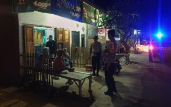 Polsek Sape Gelar Patroli Sambang Warga, Sampaikan Himbauan Kamtibmas dan Sosialisasi Call Center 110
