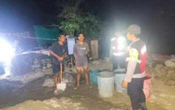 Patroli Dialogis Polsek Sekongkang, Polisi Imbau Remaja Hindari Balap Liar dan Warga Waspada Karhutla