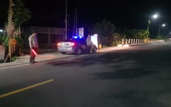 Patroli Strong Point Presisi Polri Polsek Gangga Terangi Jalan Gangga-Bayan
