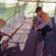 BHABINKAMTIBMAS DESA DOREBARA DORONG PEMANFAATAN LAHAN PEKARANGAN UNTUK MENDUKUNG KETAHANAN PANGAN KELUARGA