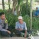 Bhabinkamtibmas Desa Gereneng Timur Sambang dan Silaturahmi dengan Warga, Ajak Dukung Program Ketahanan Pangan dan Jaga Kamtibmas