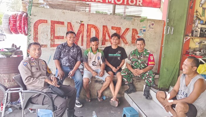 Bhabinkamtibmas Polres Bima Kota dan Babinsa Sosialisasikan Bahaya Narkoba, Miras Oplosan, serta Layanan Call Center 110
