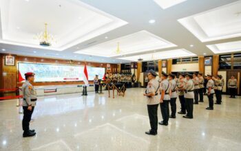 Kapolri Pimpin Pelantikan dan Sertijab Enam Kapolda Jajaran