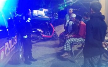 Polsek Ambalawi Gencarkan Patroli Blue Light, Perkuat Harkamtibmas yang Aman dan Kondusif